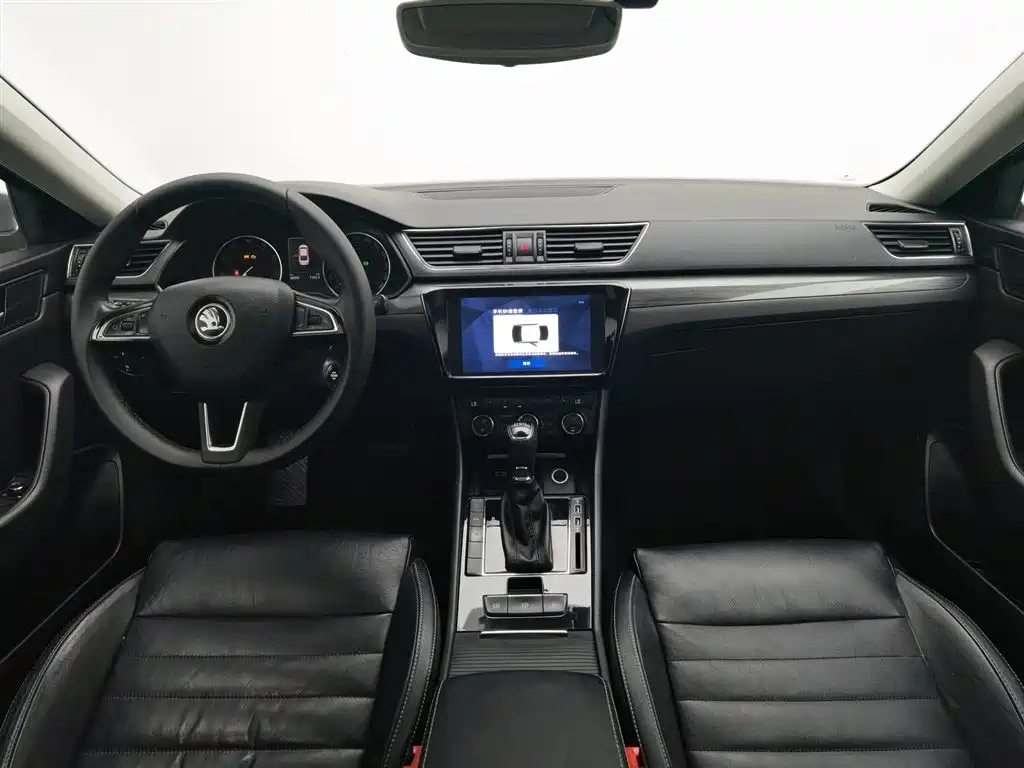 Skoda Superb 2016 TSI330 DSG