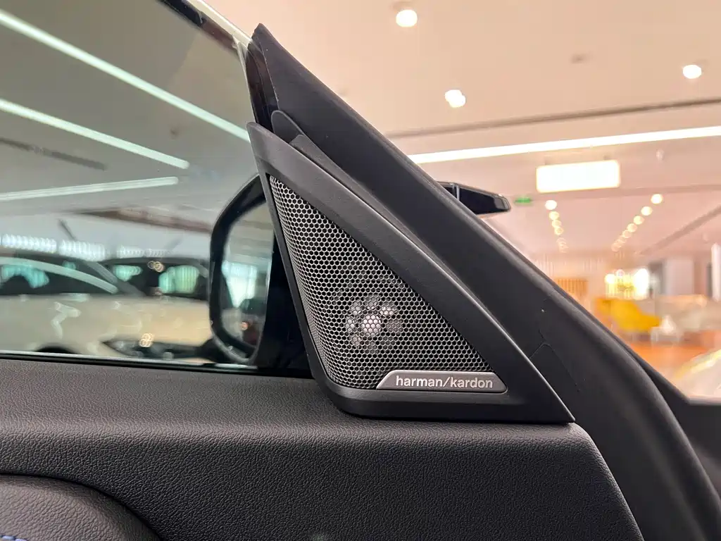 BMW M240i — миниатюра 6
