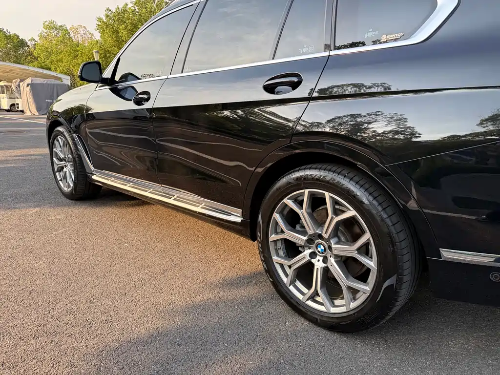 BMW X7 2019 xDrive40i Lead Luxury