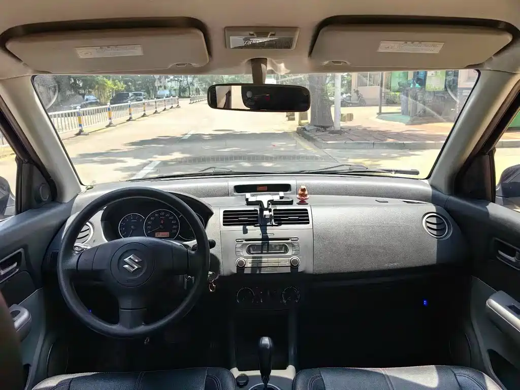 Suzuki Swift — миниатюра 6
