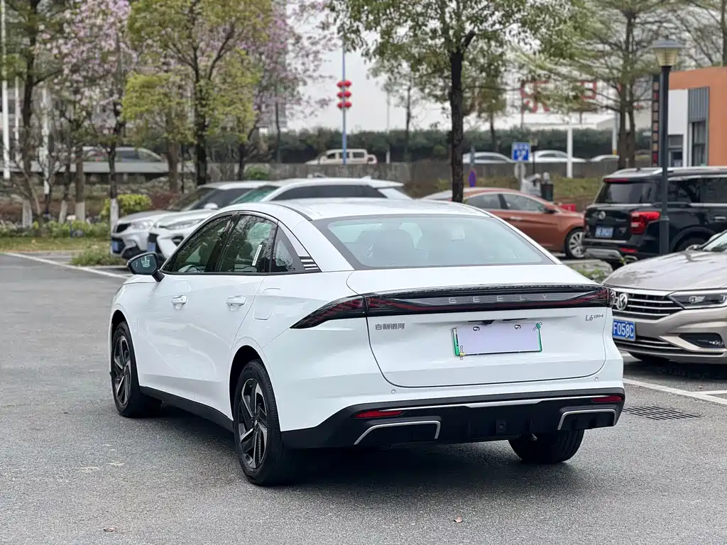 GEELY GALAXY GALAXY L6