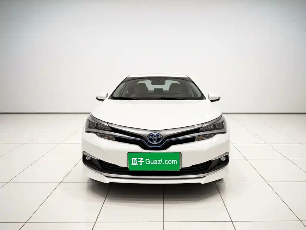 Toyota Corolla Hybrid — миниатюра 2