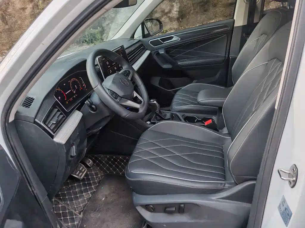 Volkswagen Tiguan L L 2024 330TSI AT R-Line