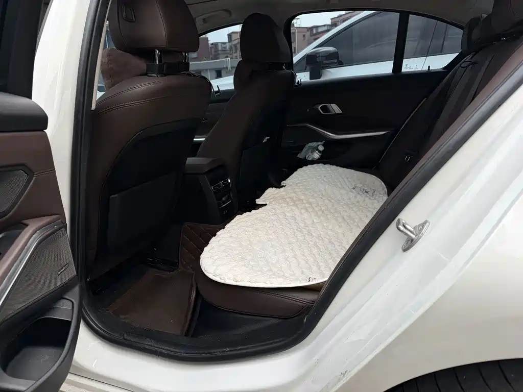 BMW 3 Series — миниатюра 7