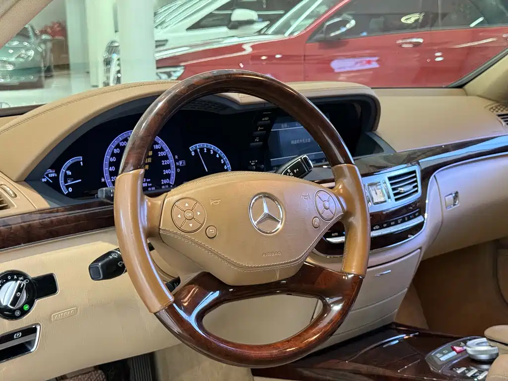 Mercedes-Benz S-Class — миниатюра 5