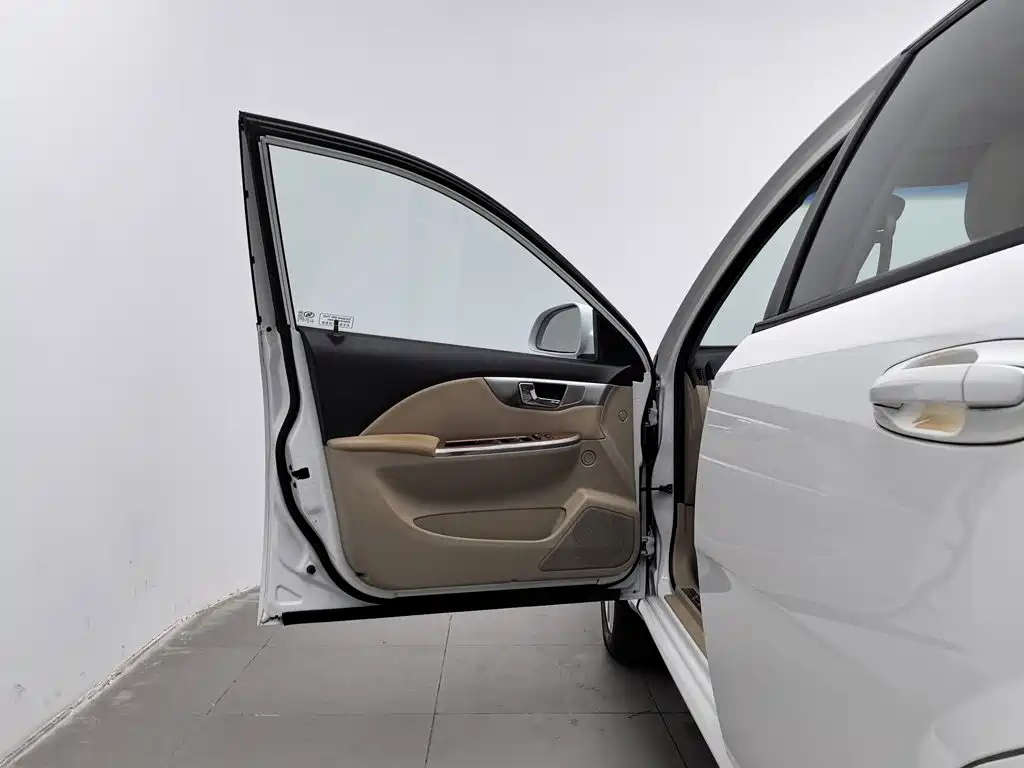 Buick Excelle — миниатюра 8