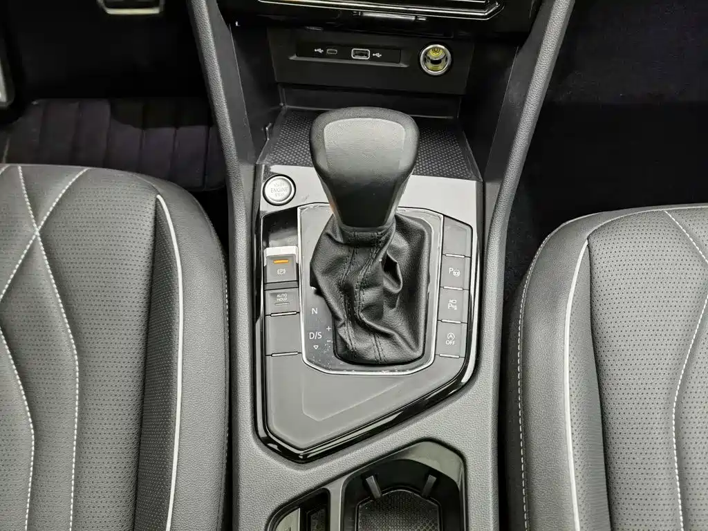 Volkswagen Tiguan L — миниатюра 13