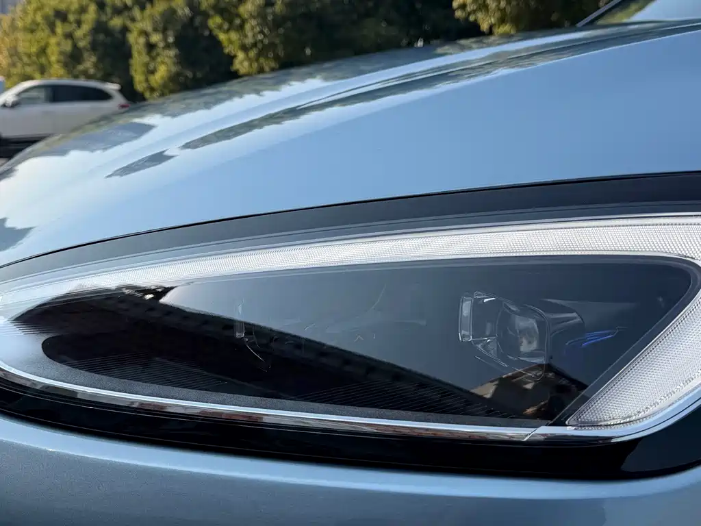 AITO ASK THE WORLD M5