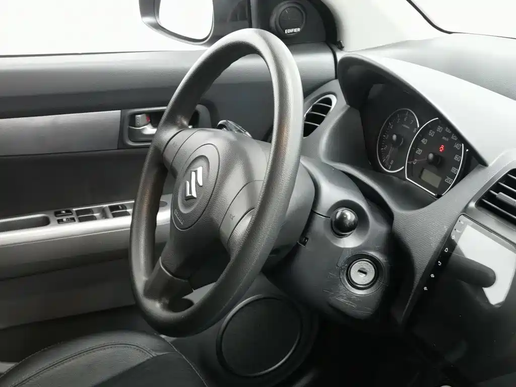 Suzuki Swift — миниатюра 22
