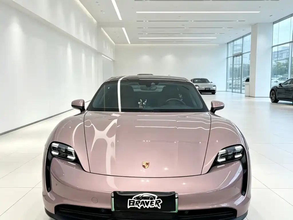 Porsche Taycan — миниатюра 2