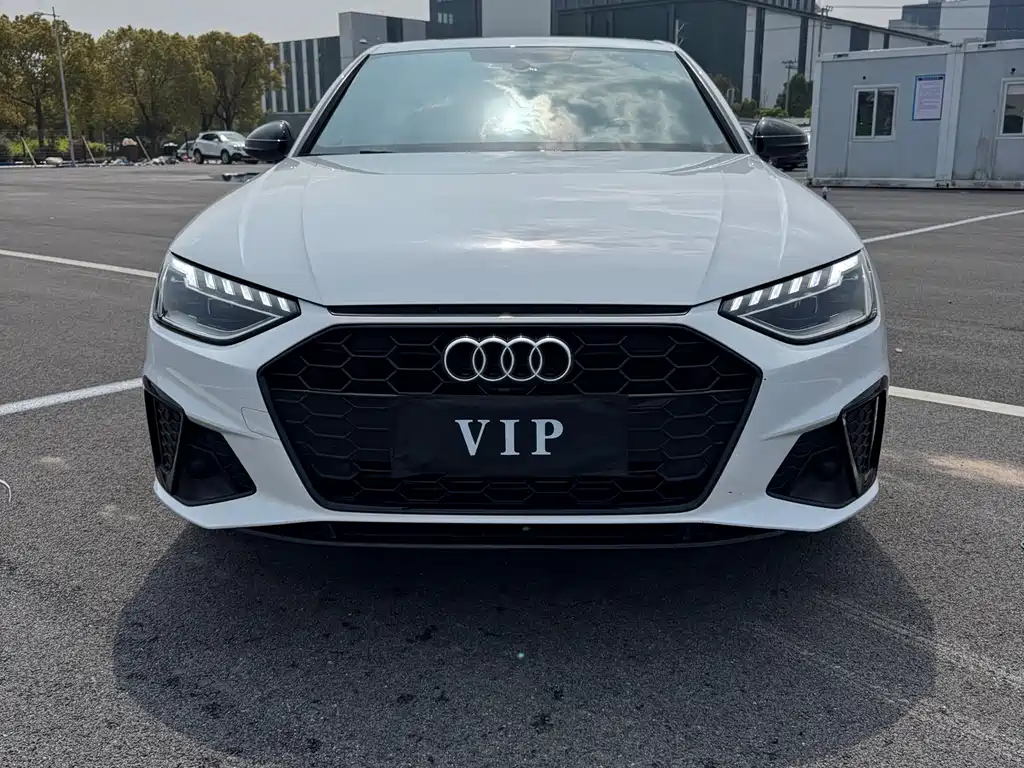 Audi A4L 2024 40 TFSI Luxury