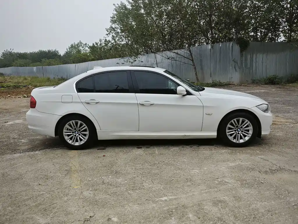BMW 3 Series — миниатюра 8