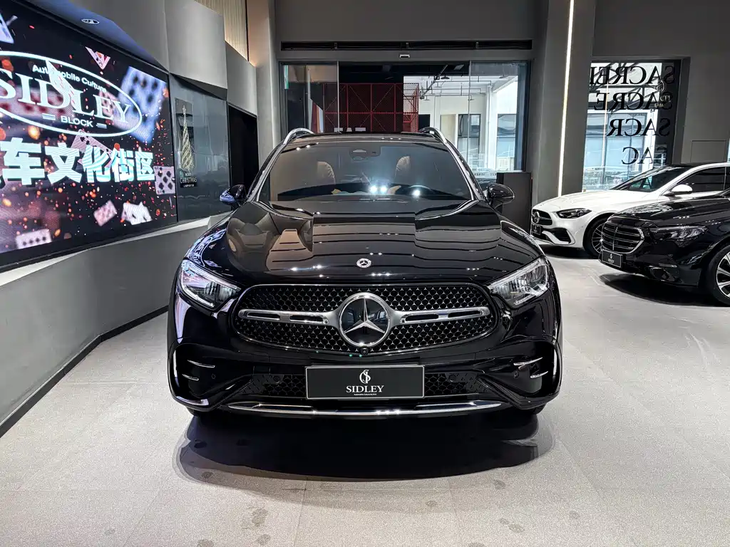 MERCEDES-BENZ GLC
