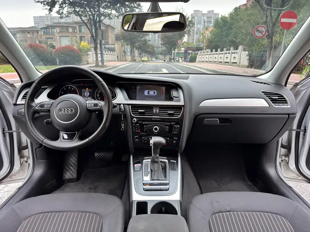Audi A4L — миниатюра 12
