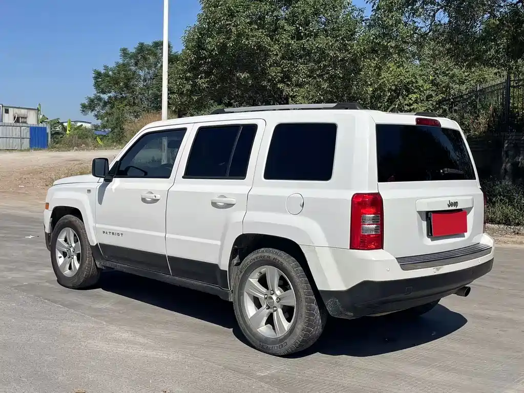 Jeep Patriot — миниатюра 7