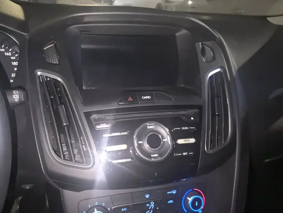 Ford Focus — миниатюра 13
