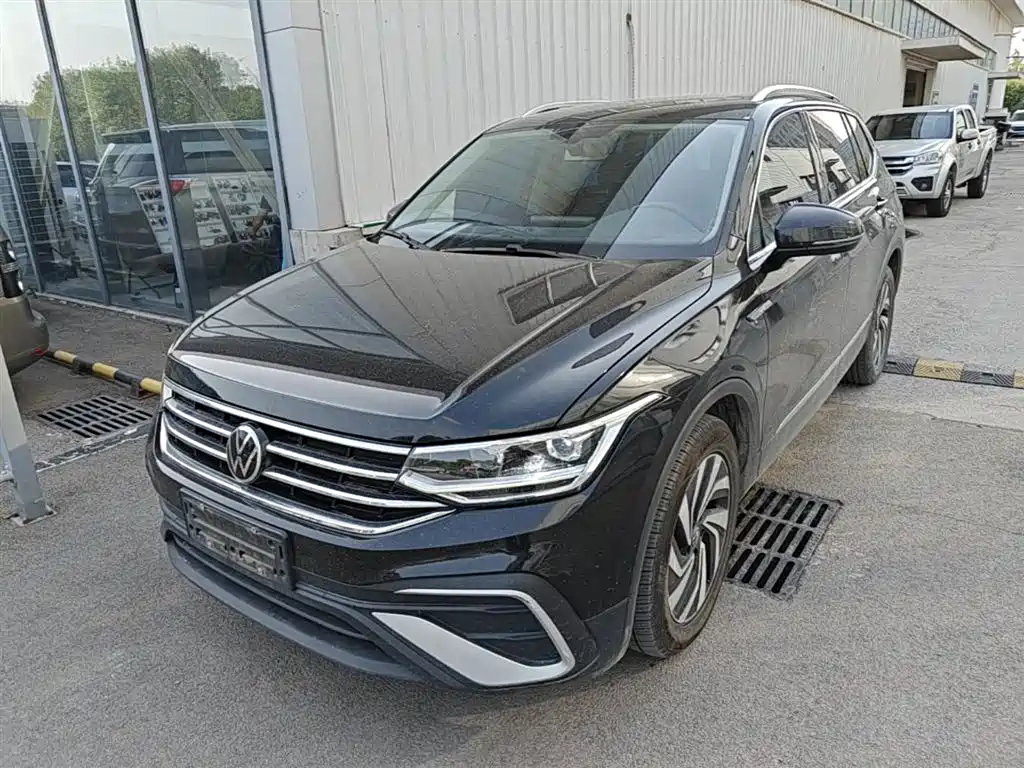 Volkswagen Tiguan L 2022