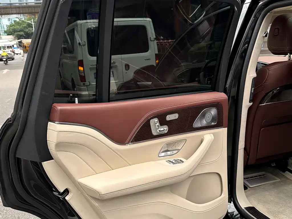 MERCEDES-BENZ MAYBACH GLS