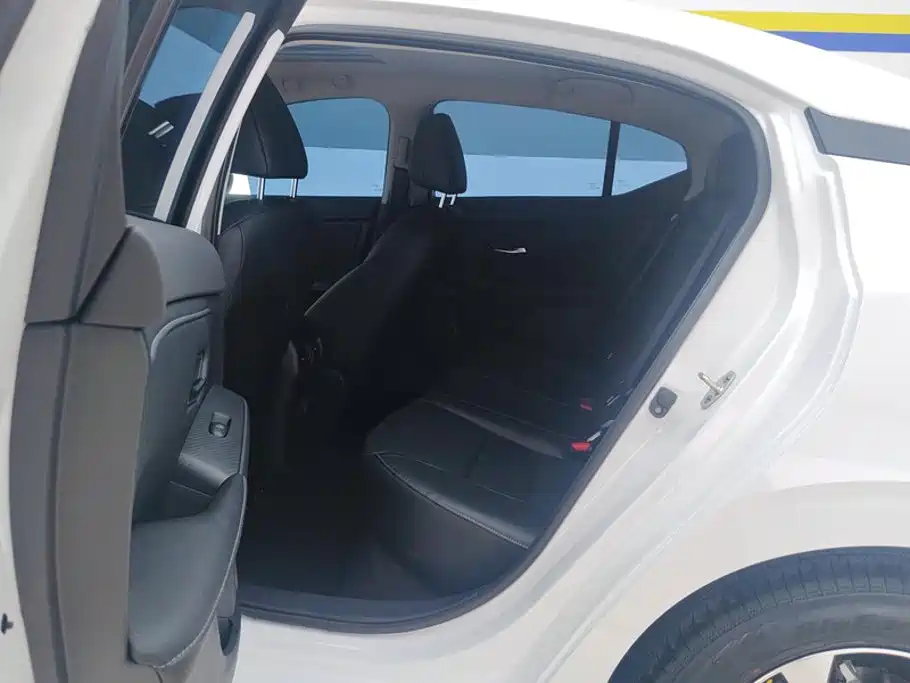 Nissan Sylphy — миниатюра 11