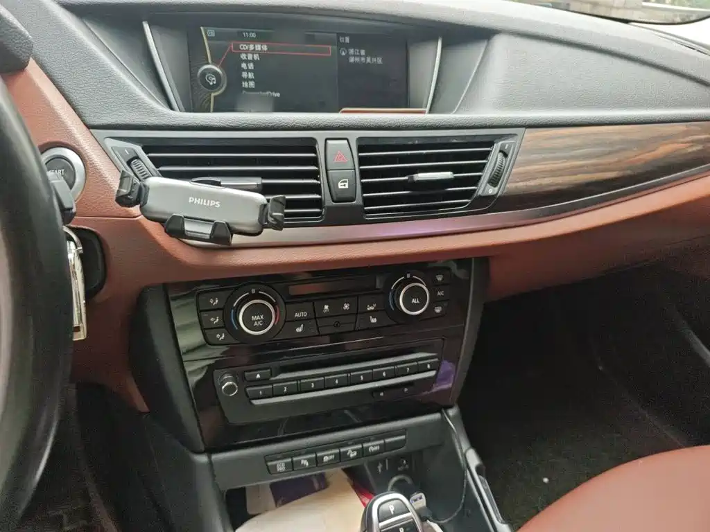 BMW X1 — миниатюра 6