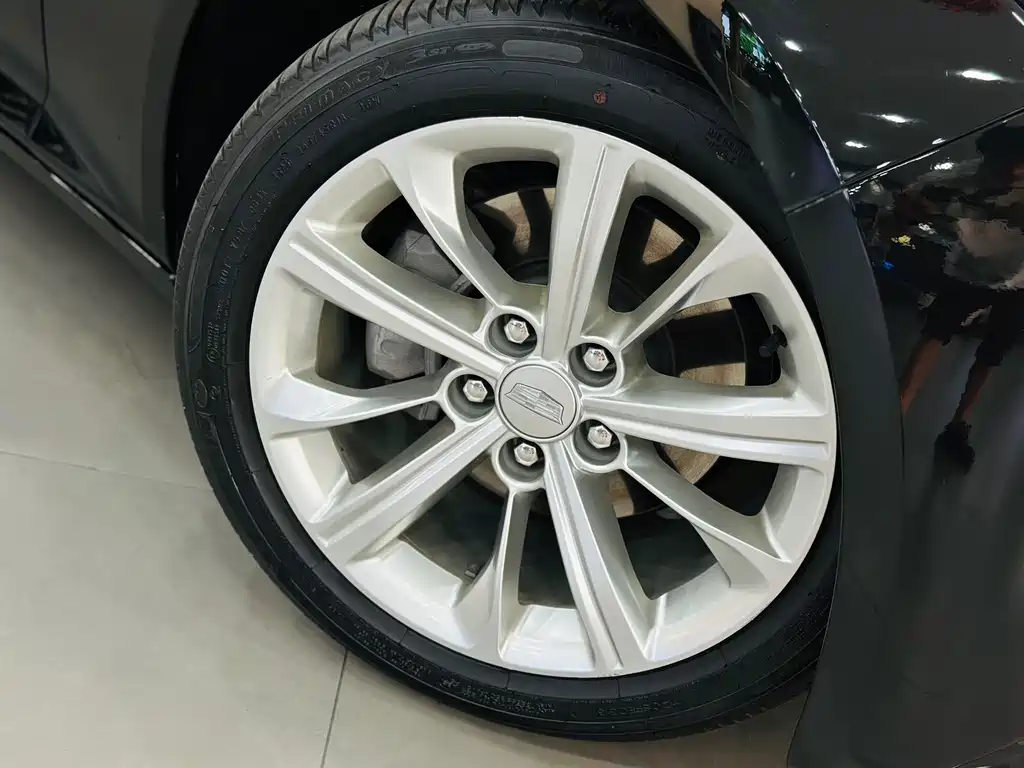 Cadillac CT5 — миниатюра 10