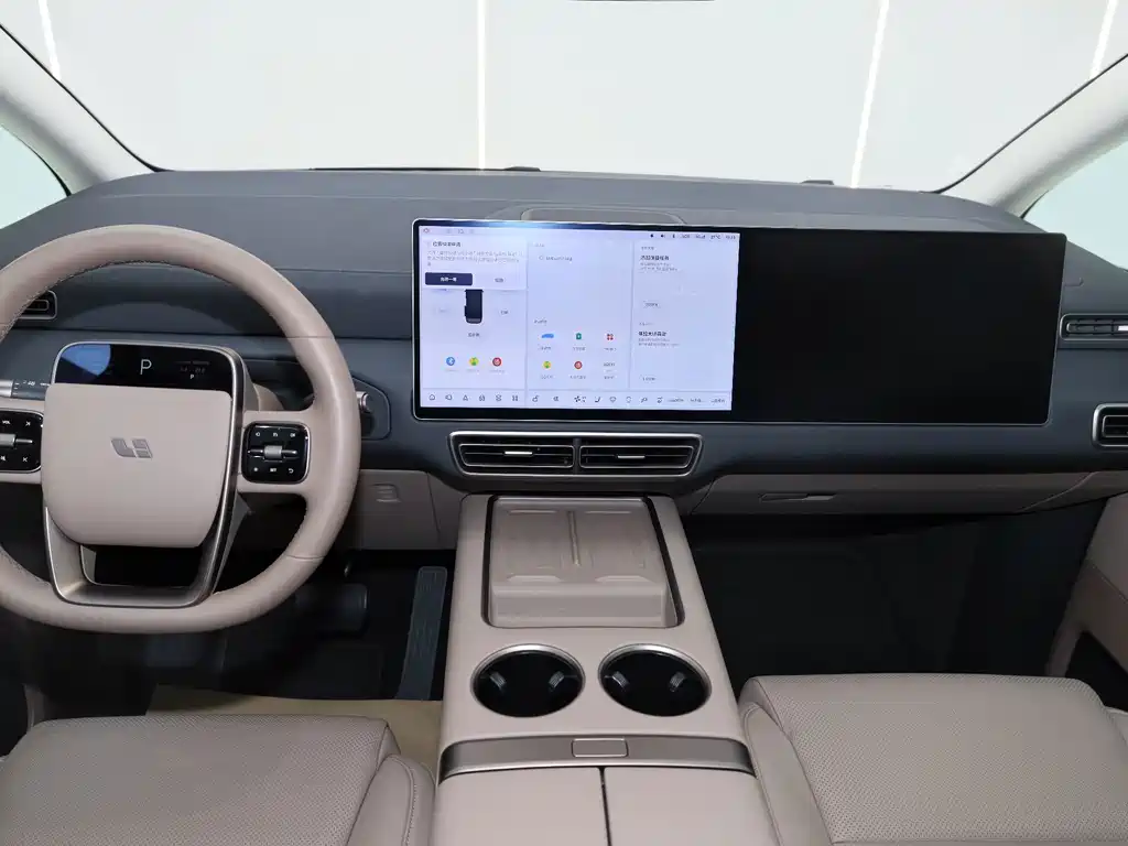 Li Auto Li MEGA — миниатюра 15