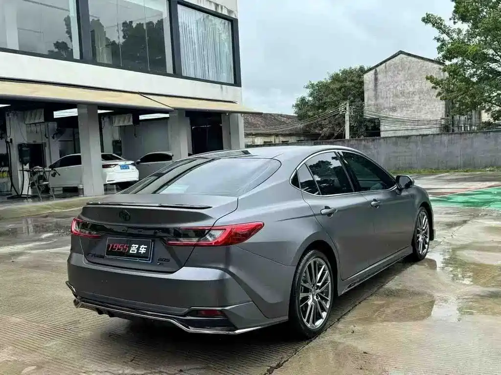 Toyota Camry 2026 2.0HSE