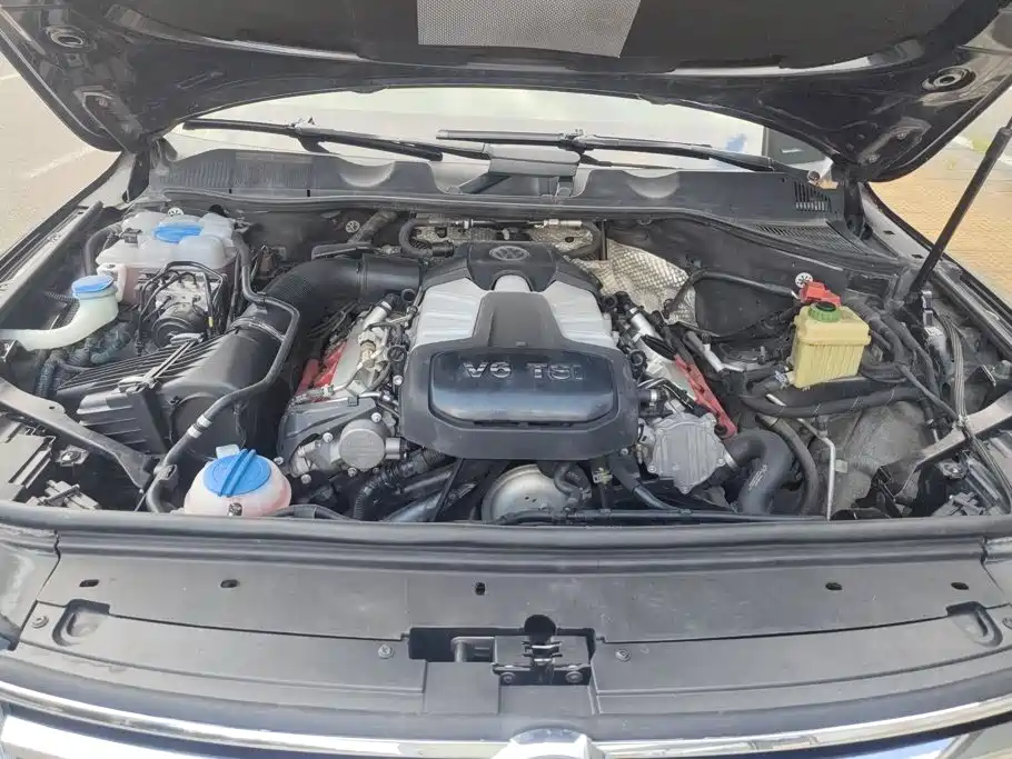 Volkswagen Touareg — миниатюра 10