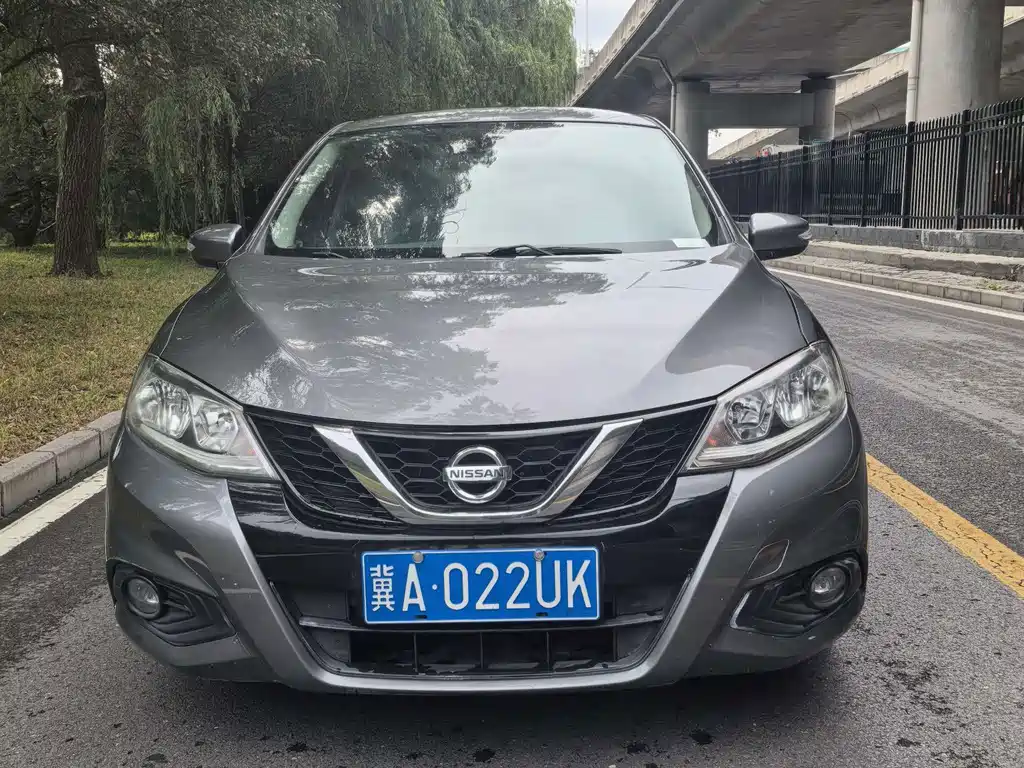 Nissan Tiida — миниатюра 2