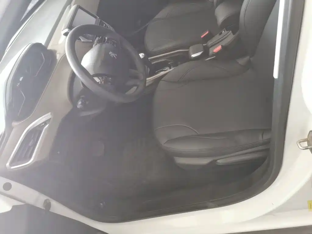 Peugeot 2008 — миниатюра 15