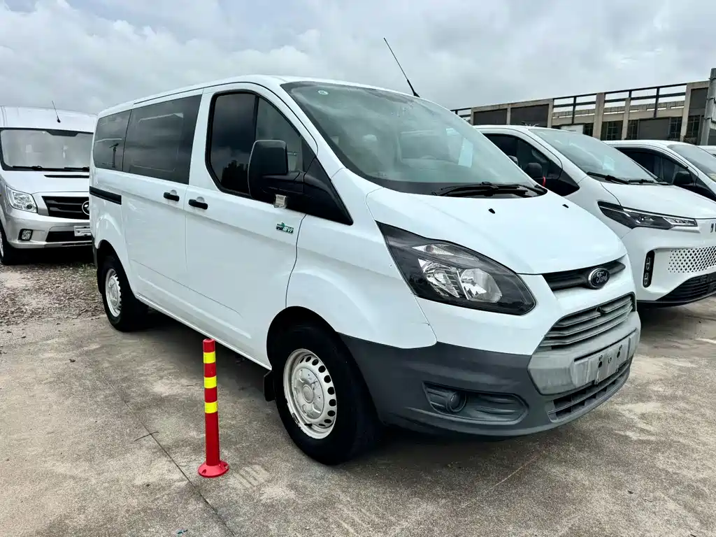 Ford Transit — миниатюра 2