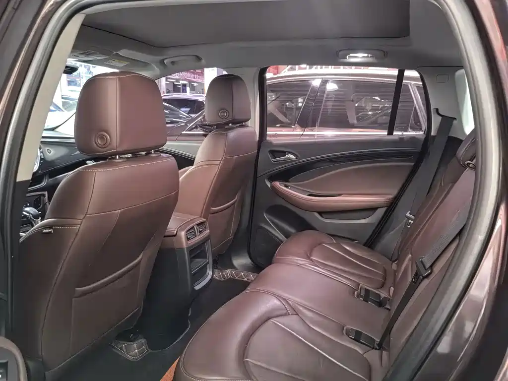 Buick Envision Plus — миниатюра 9