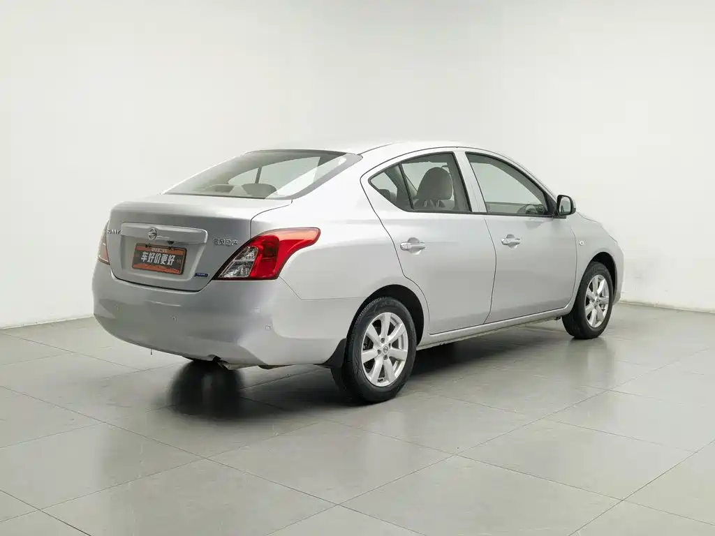 Nissan Sunny — миниатюра 2