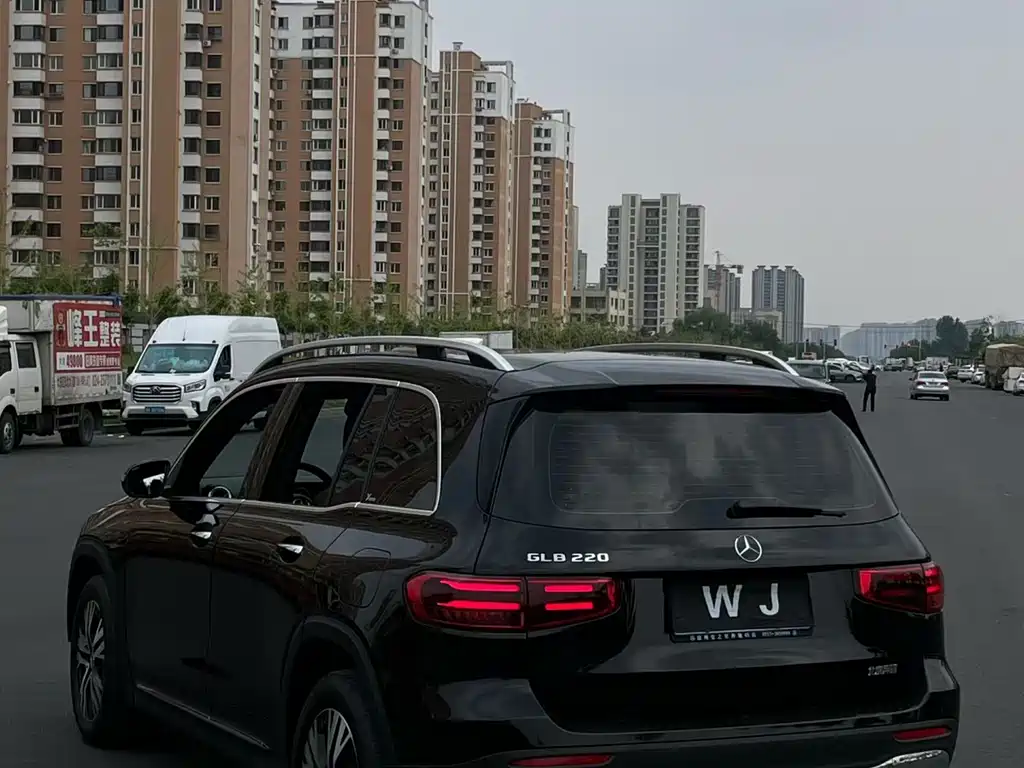 Mercedes-Benz GLB 2024 GLB 220