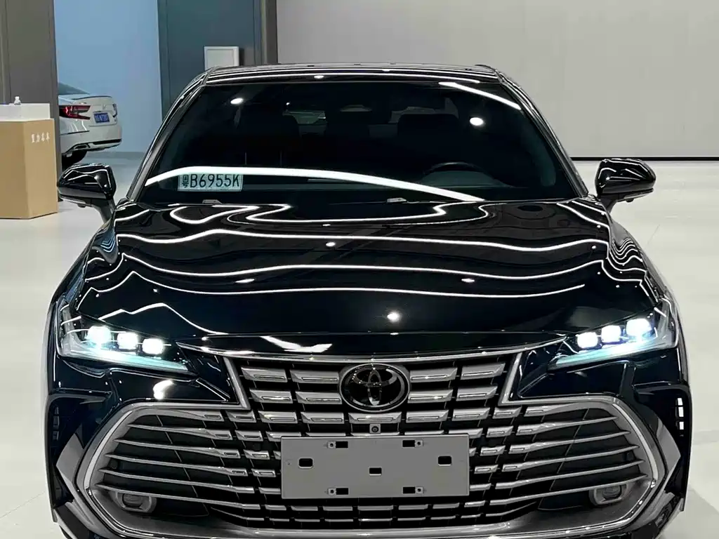 Toyota Avalon — миниатюра 2