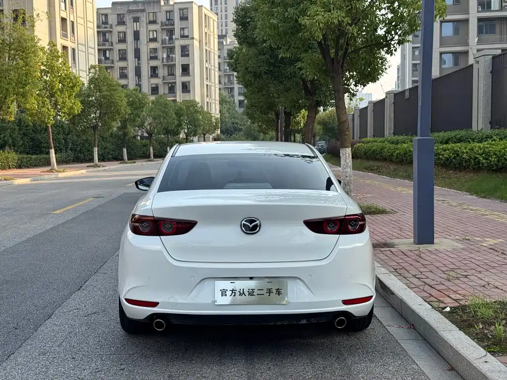 Mazda 3 Axela — миниатюра 8