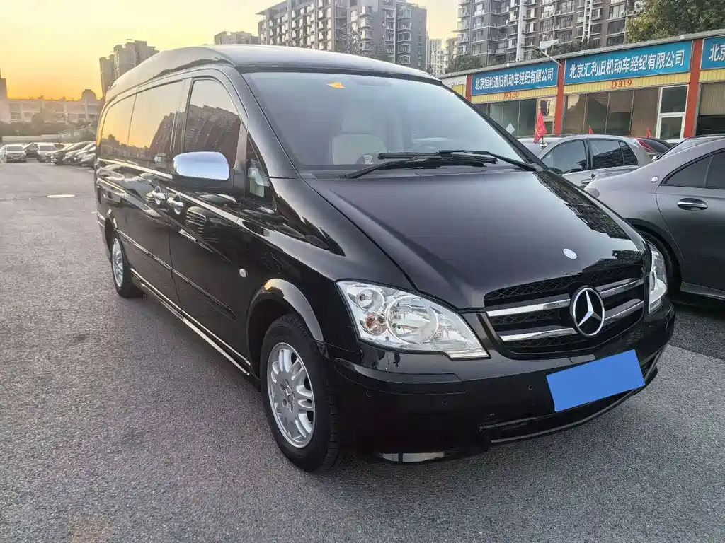 Mercedes-Benz Vito — миниатюра 2