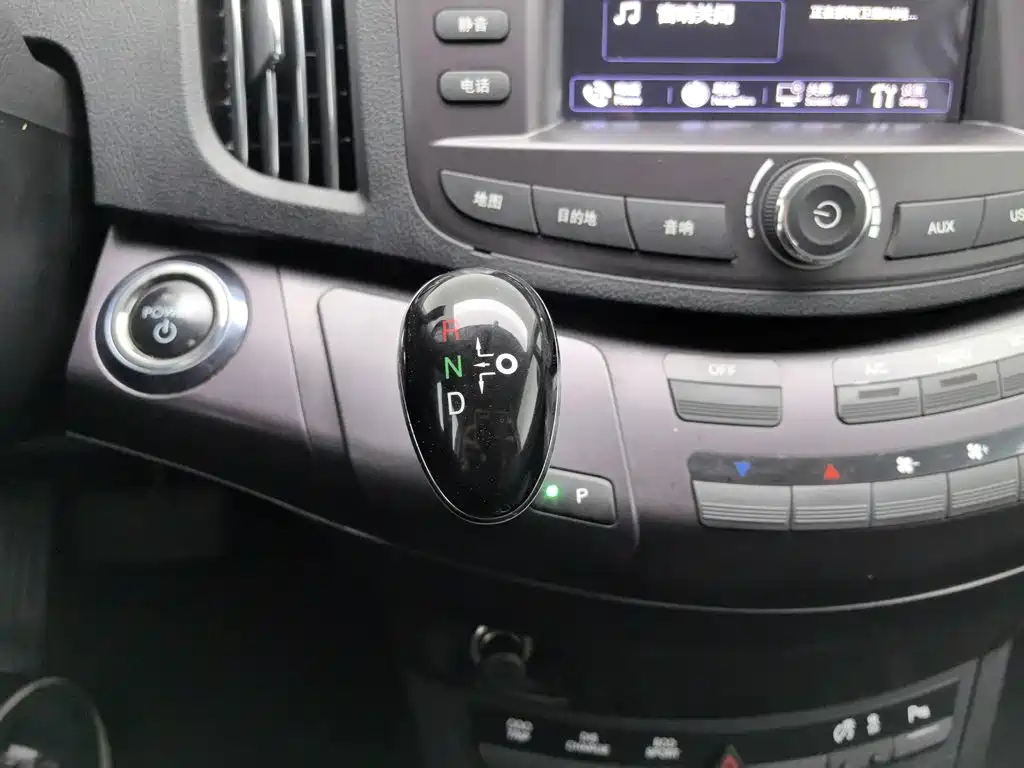 BYD e6 — миниатюра 13
