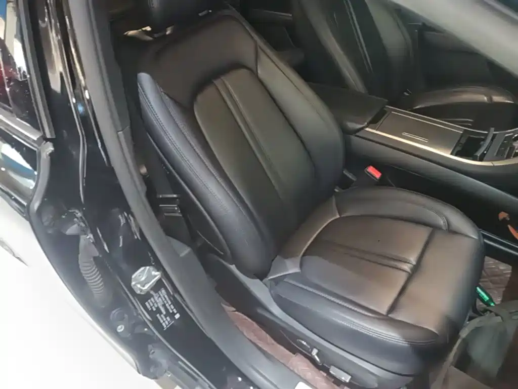 Lincoln MKZ — миниатюра 25