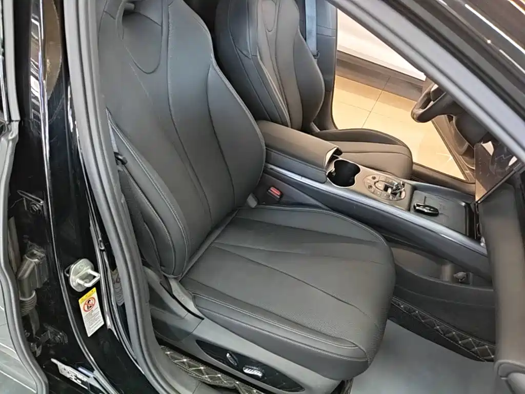 BYD Seal — миниатюра 25