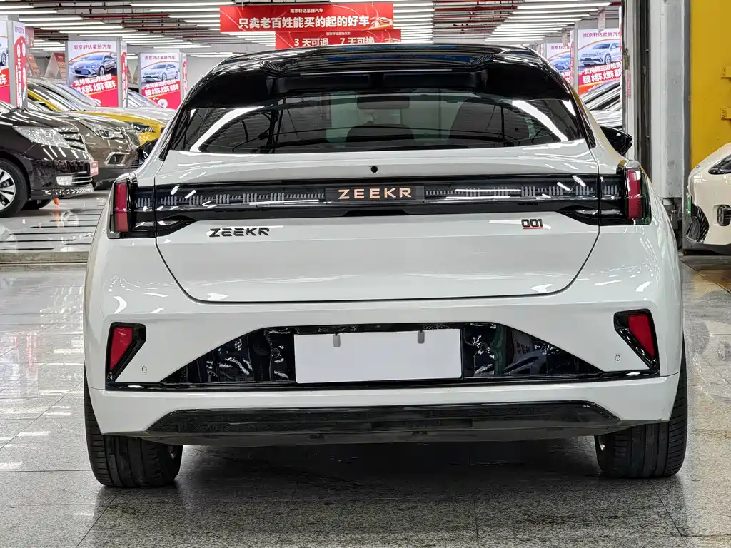 ZEEKR EXTREME KRYPTON 001