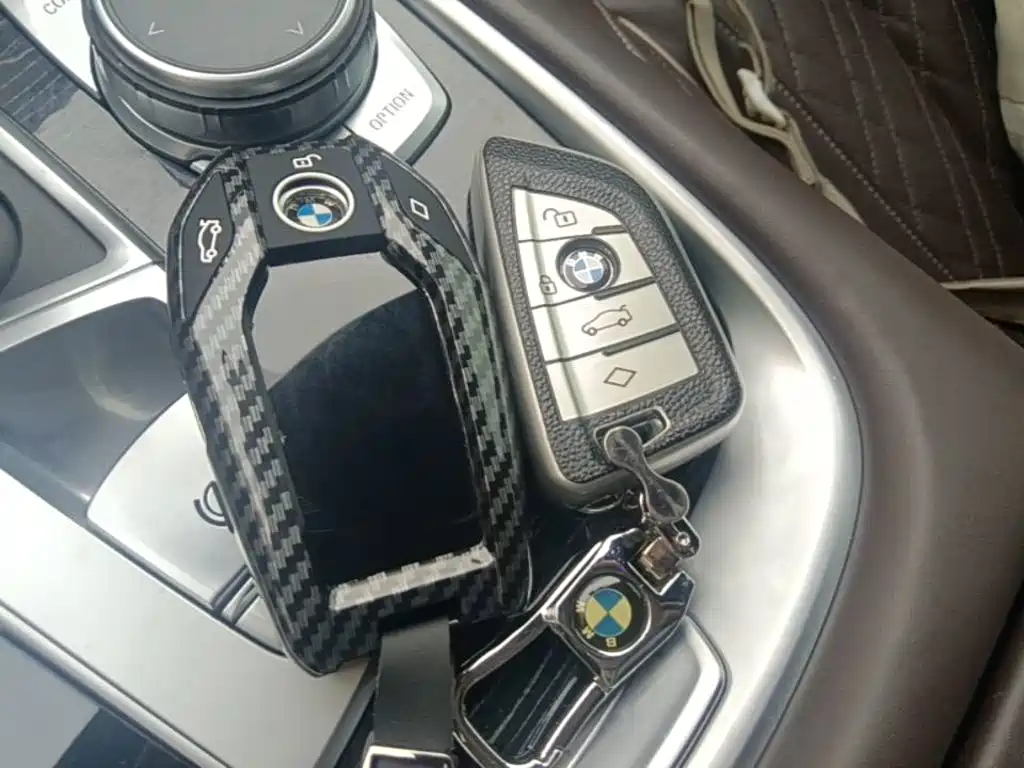 BMW 7 Series — миниатюра 9