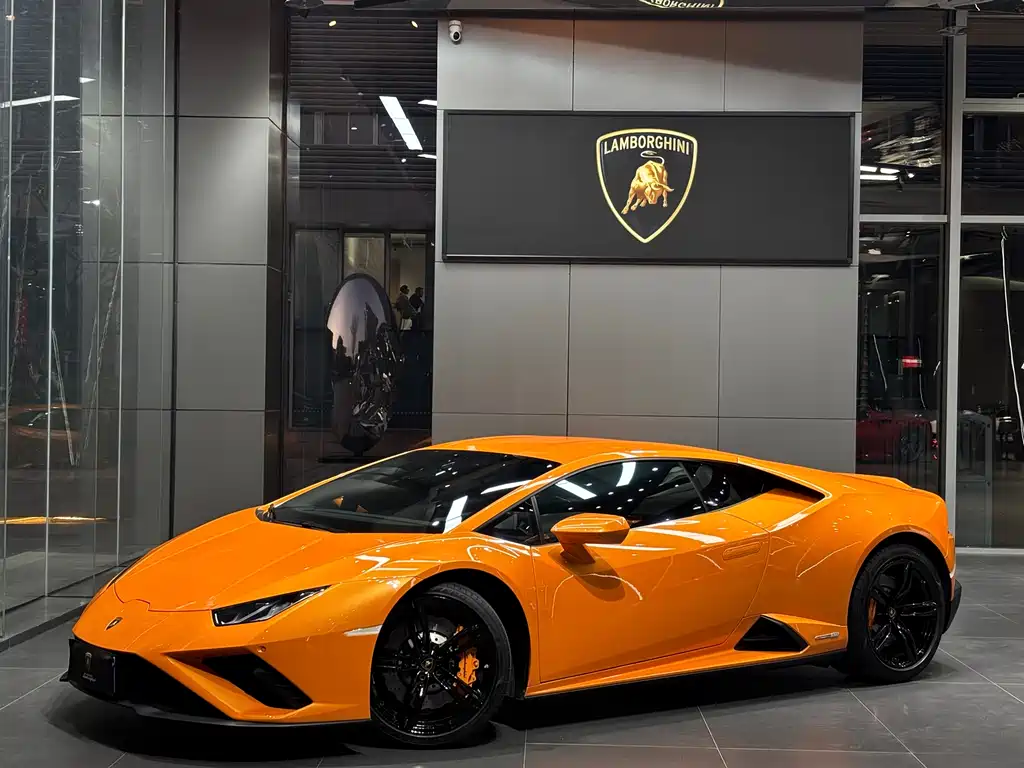 LAMBORGHINI HURACÁN