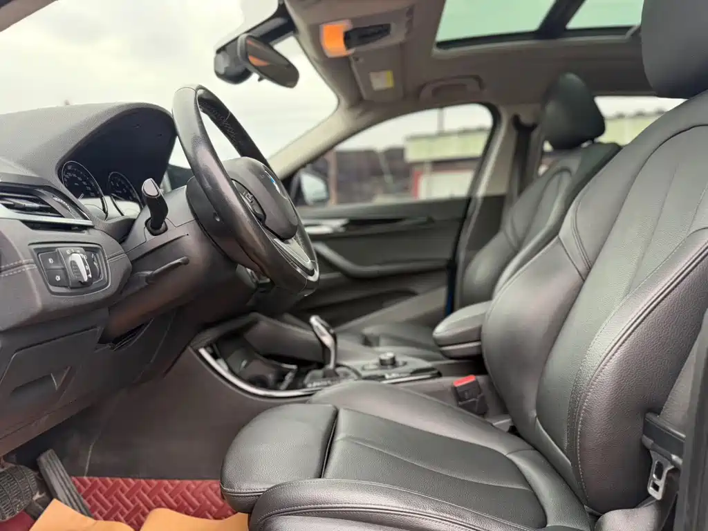 BMW X2 (Import) — миниатюра 5