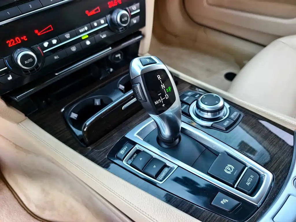 BMW 7 Series 7 2009 740Li Lead