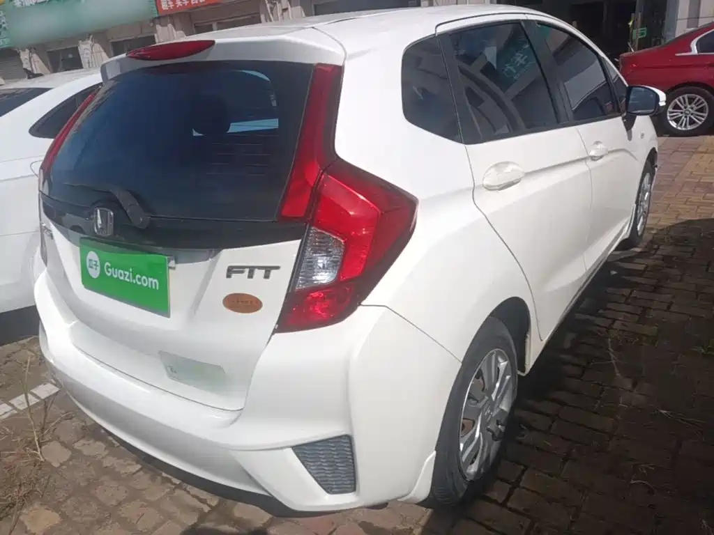 Honda Fit — миниатюра 7