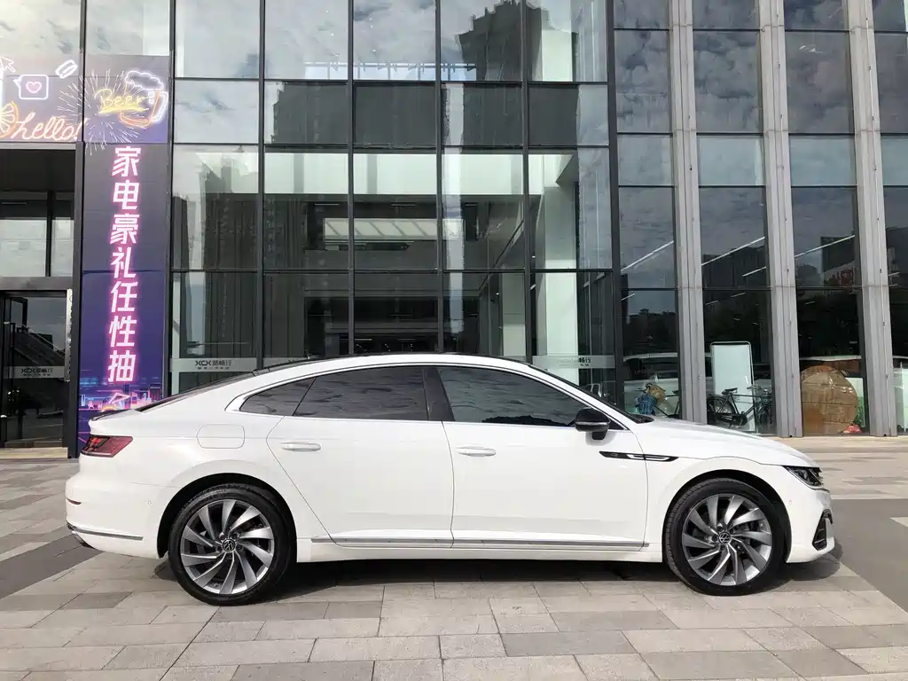 Volkswagen CC - фото 12