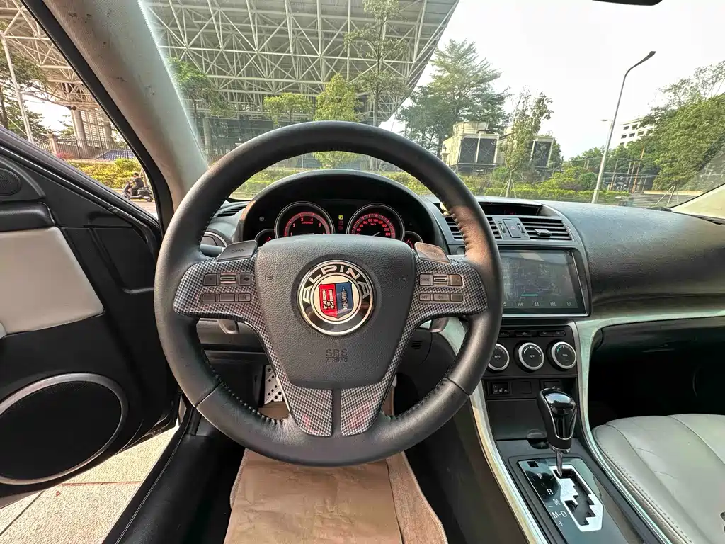 Mazda Ruiyi 2009 2.5L AT Luxury