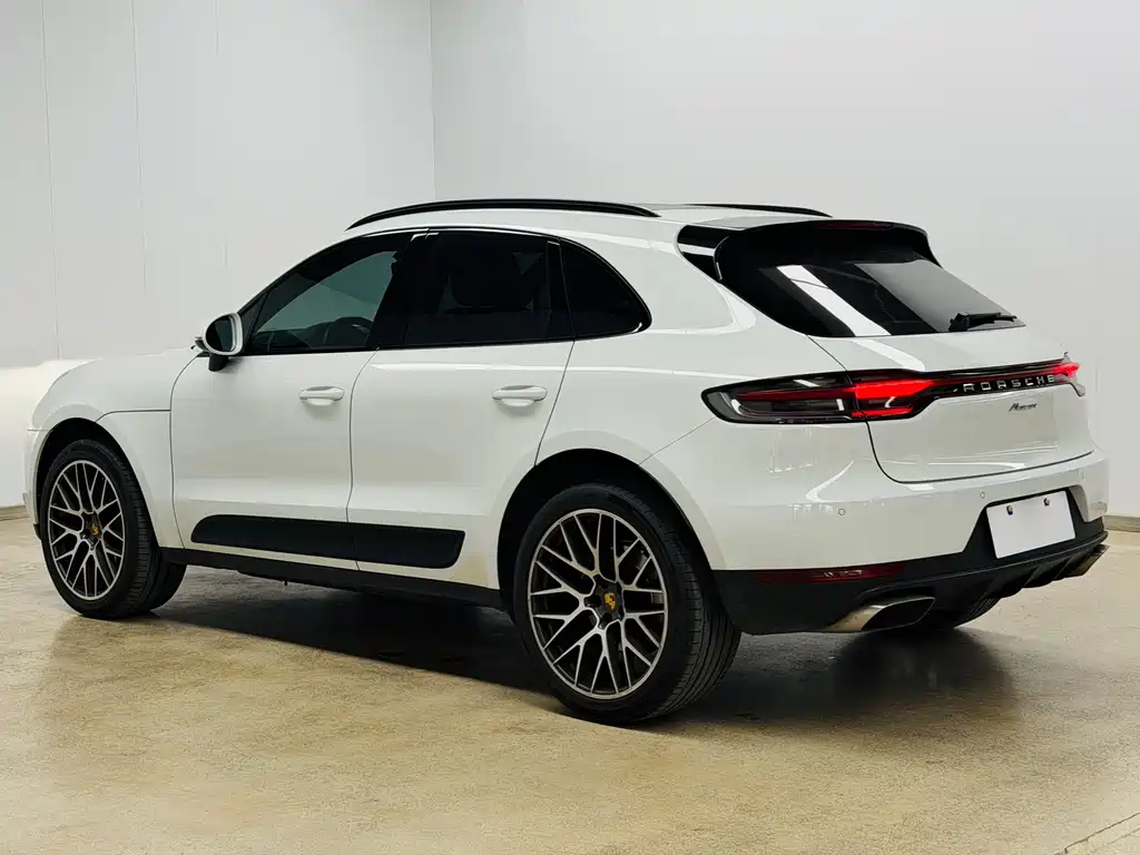 Porsche Macan — миниатюра 6