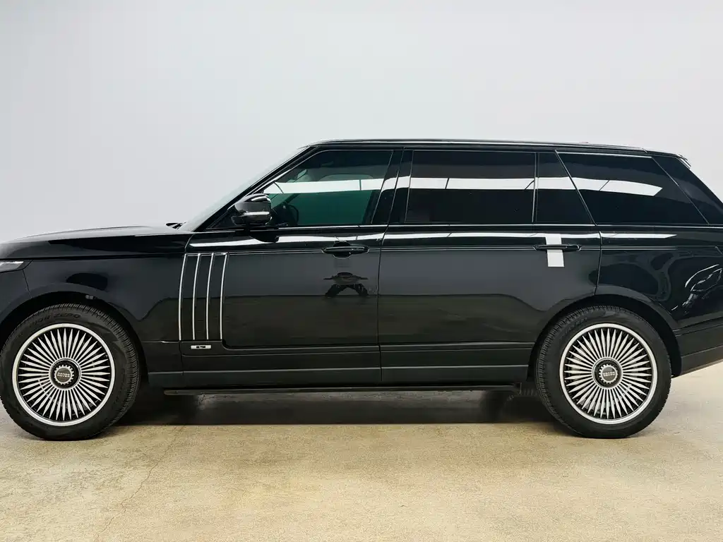 Land Rover Range Rover — миниатюра 17